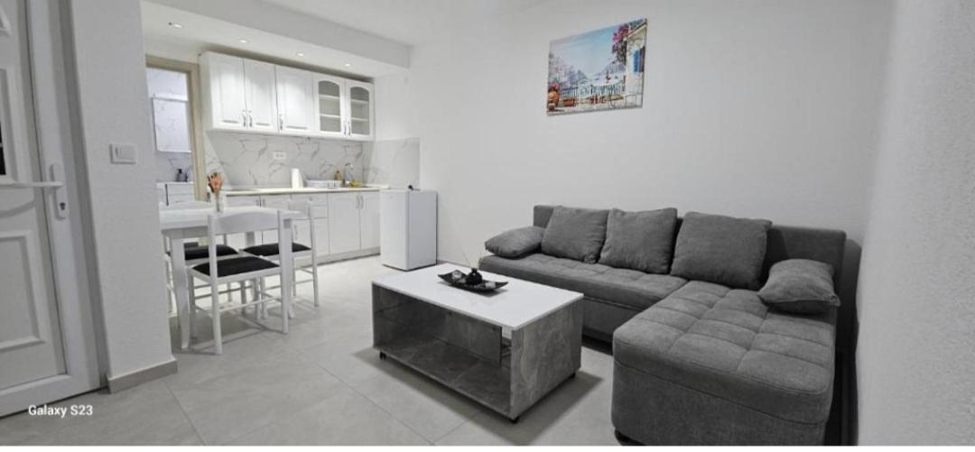 Plavi Talas Apartment *